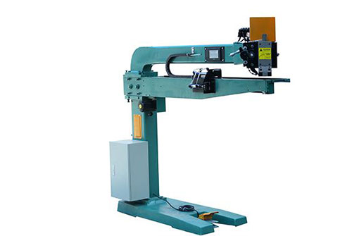 伺(si)服釘箱機(ji)