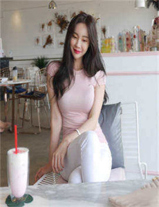 美女脱的一干二浄视频