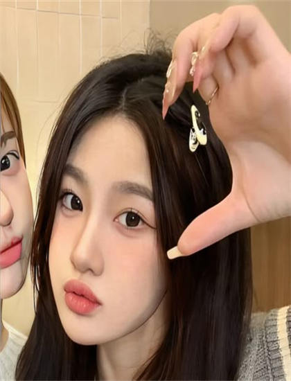 文化分析：龙娘七七七埋藏的宝藏中的票房的收入数据与市场反应 思考文化传承与创新的路径